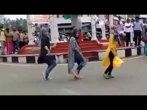 Kerala Muslim girls who danced in a flashmab silence fundamentalists with another video
