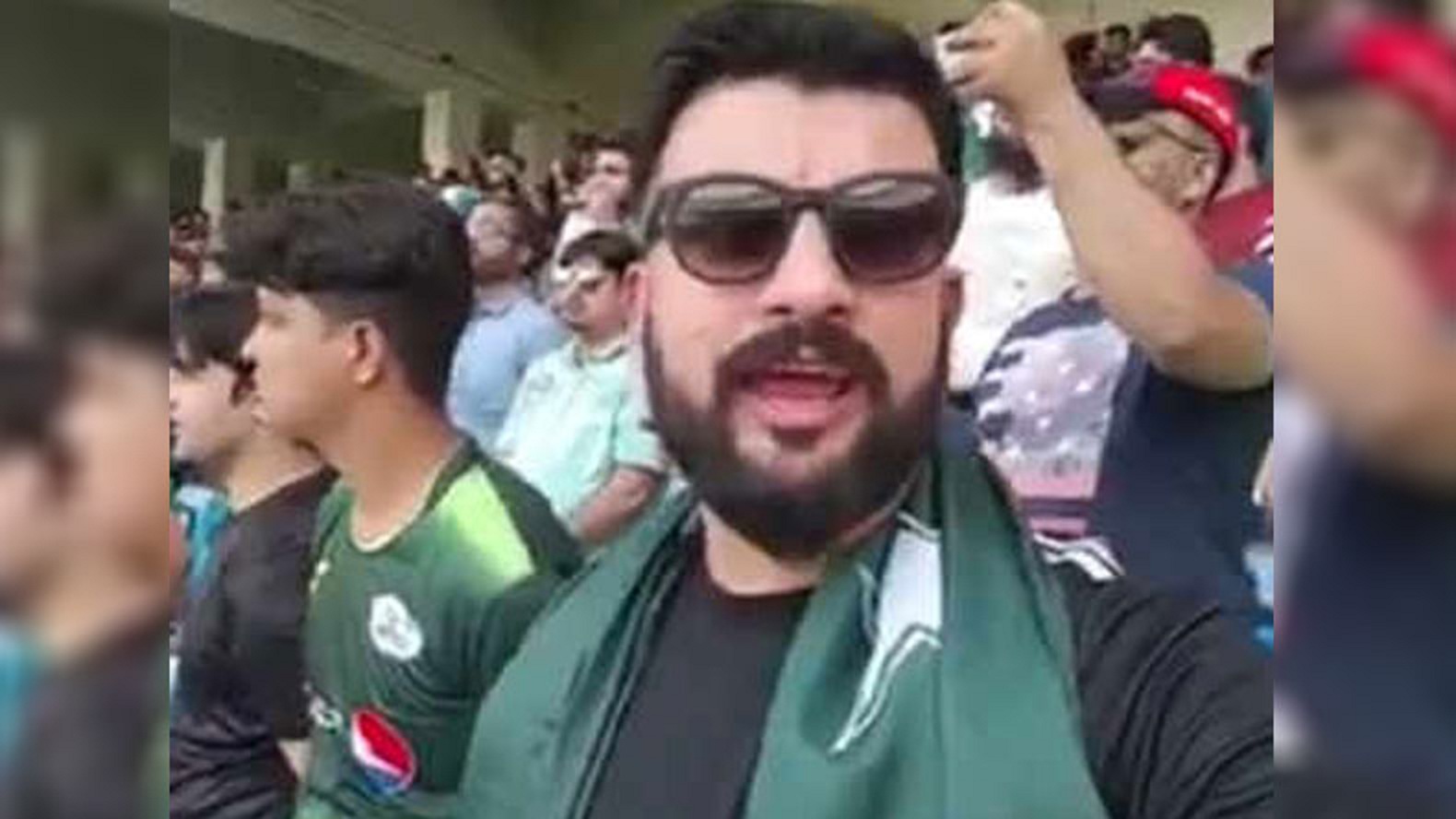 Watch: Video of Pakistani Man Singing Indian National Anthem Goes Viral!