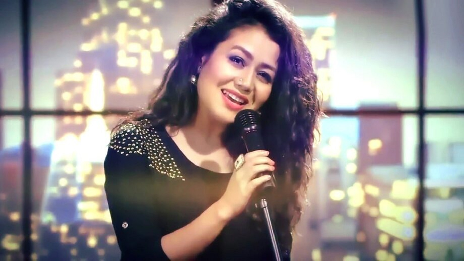 Watch: Neha Kakkar Sings Whitney Houston’s ‘I Will Always Love You’ For Fans
